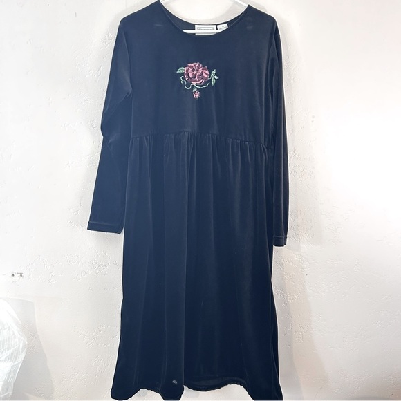 SHENANIGANS Vintage Black Velvet Embroidered Rose Long Sleeve Midi Babydoll M - Picture 7 of 10